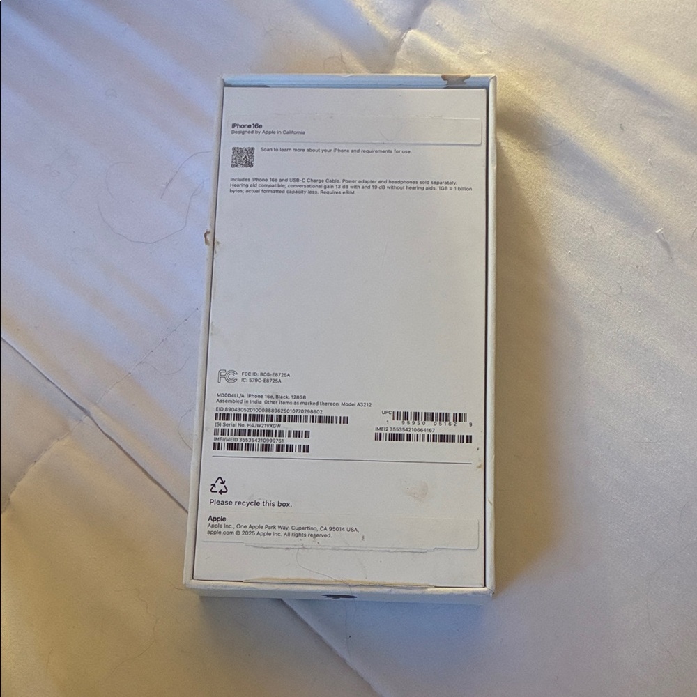 Apple iPhone 16e BOX ONLY - Picture 3 of 9